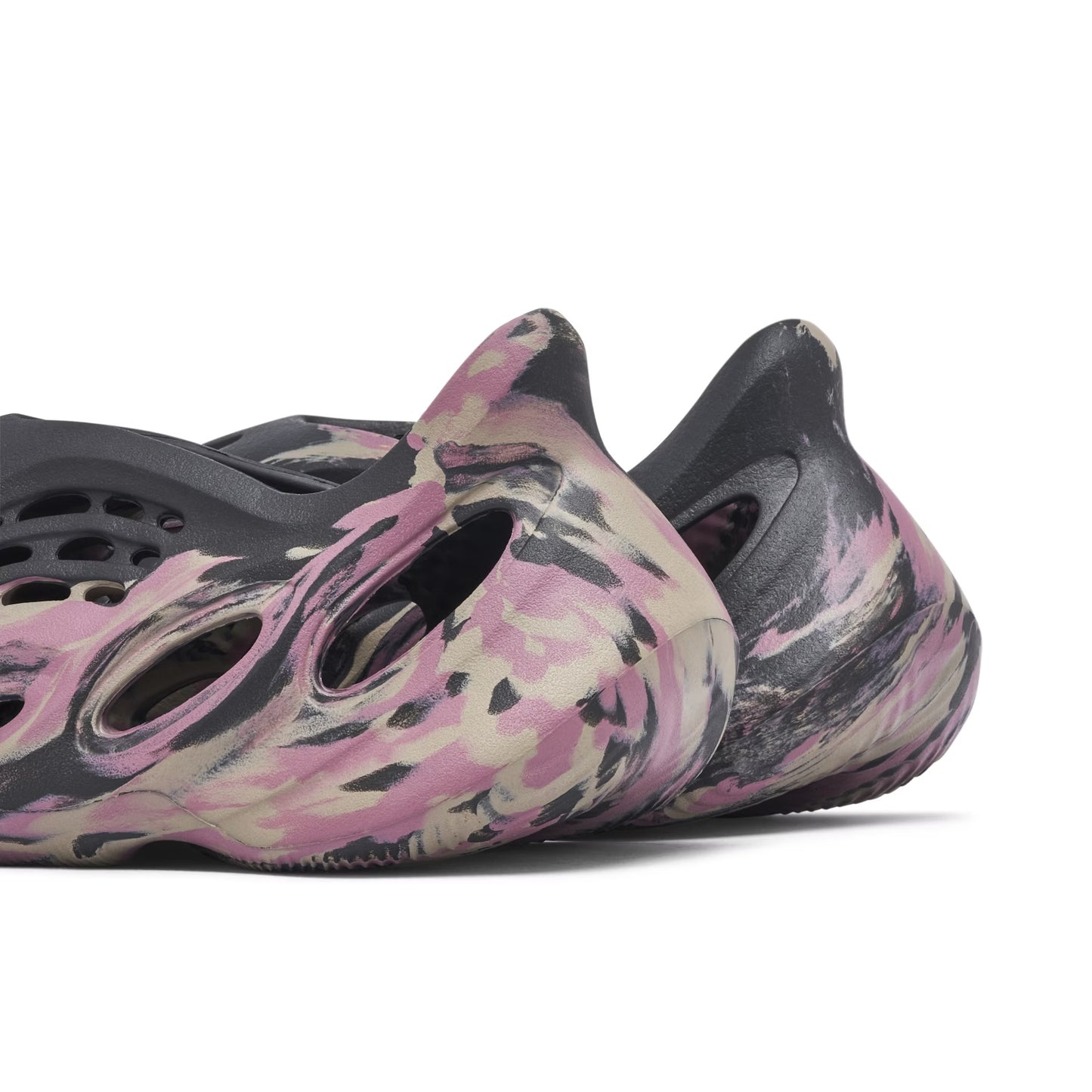 YEEZY Foam Runner MX Carbon